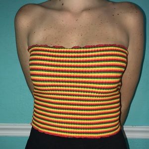 Strapless cropped topped
